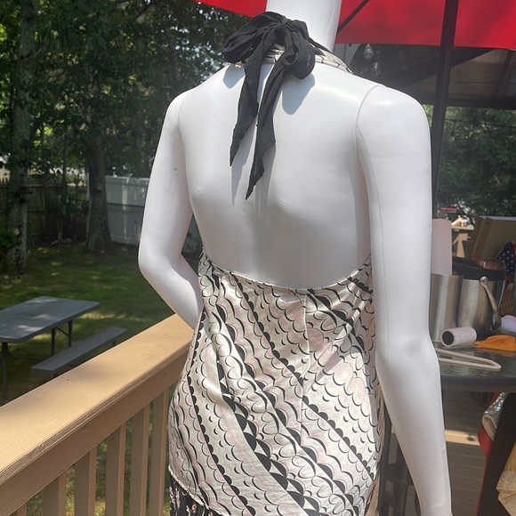 🛍5 for $20 🛍️ Madonna silk halter top - Picture 4 of 6